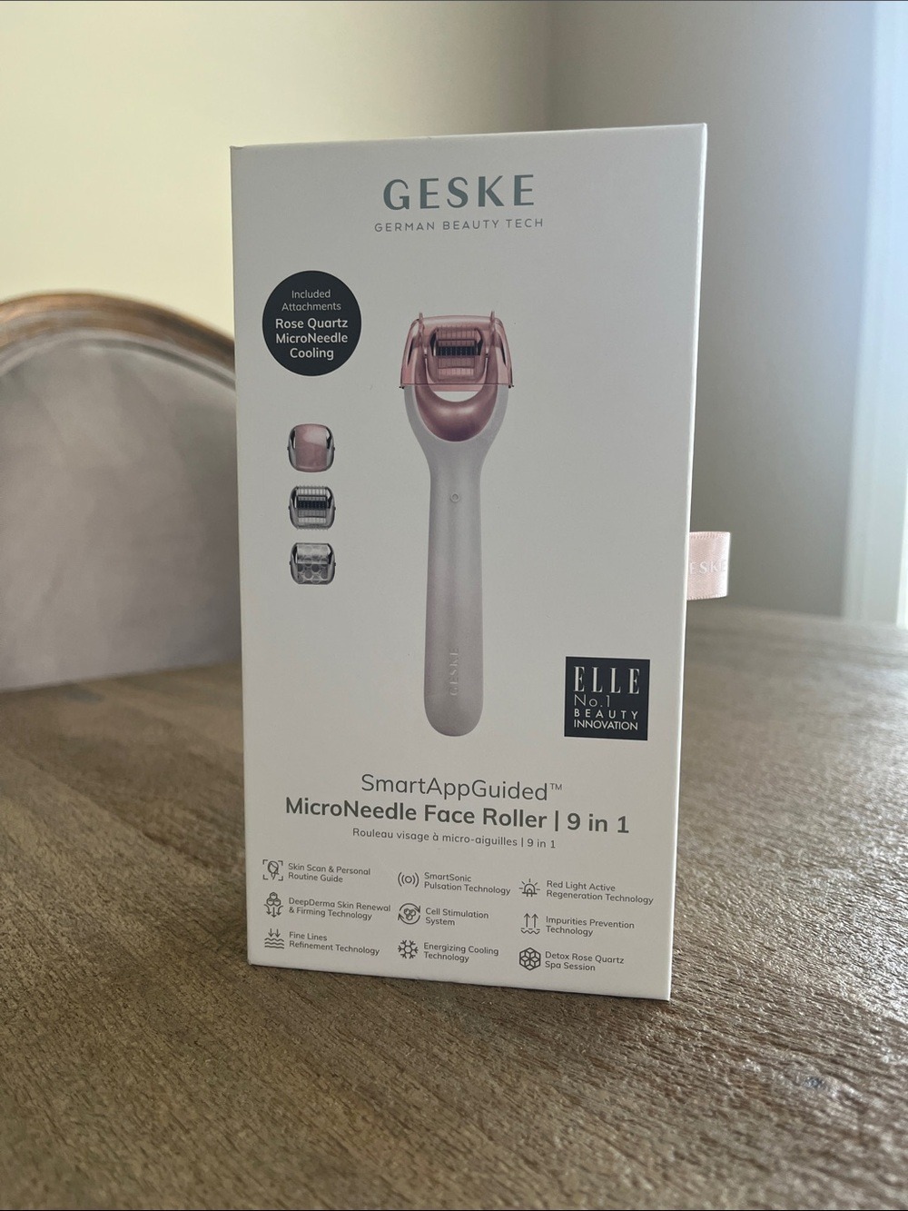 Geske Rose Quartz MicroNeedle Face Roller - Pink